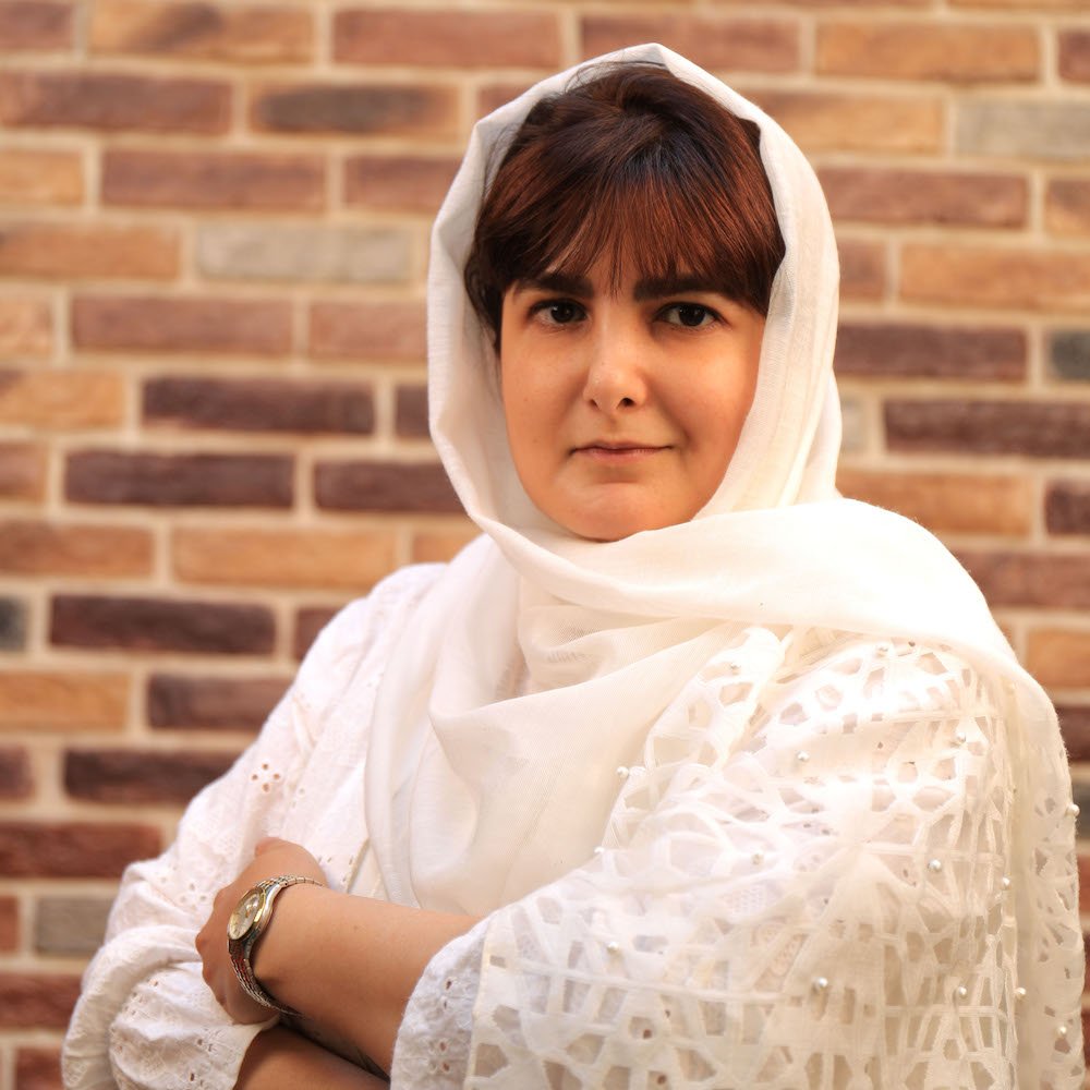 نگین محمودی نگین محمودی